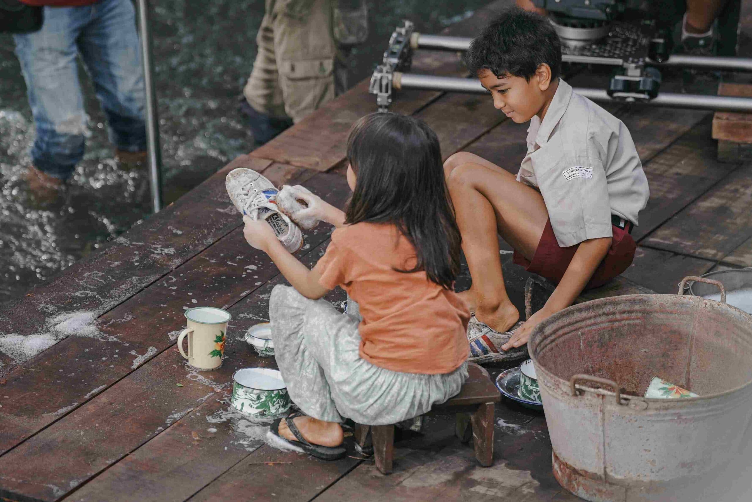 Kampanye Sosial Children of Heaven Karya MD Berhasil Kumpulkan Ratusan Sepatu di XXI