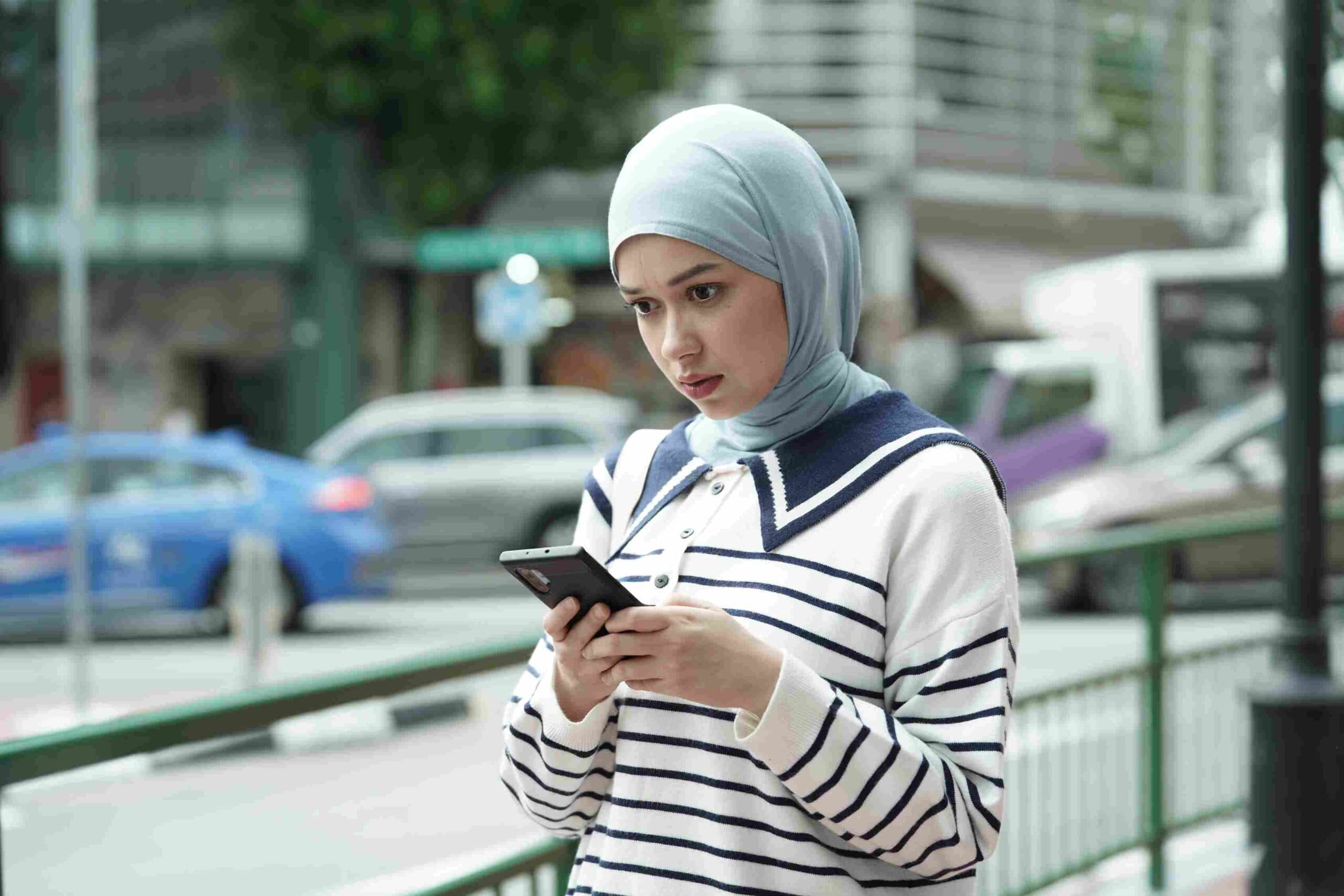 Perjuangan Rebecca Klopper Hijab dalam Film Ahlan Singapore
