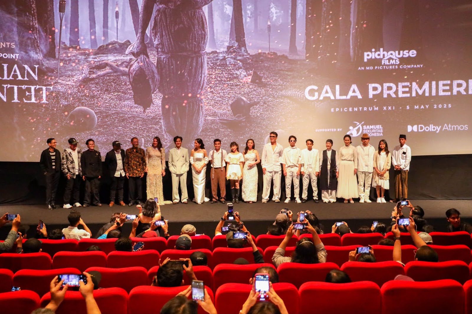 gala premiere pembantaian dukun santet