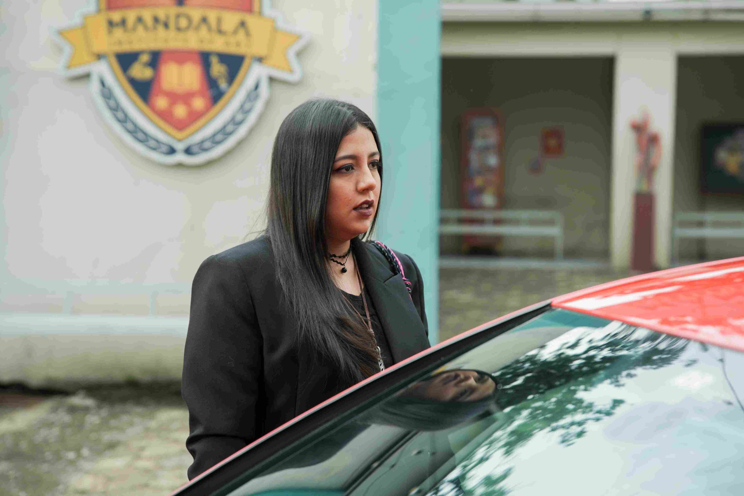 Nessie Judge dalam film Mama: Pesan dari Neraka.